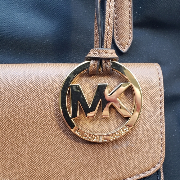 NWOT Michael Kors Jet Setter nylon tote w leather - Picture 6 of 15